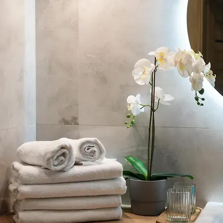 شقة Wola Skwer Happy By Bookinghost