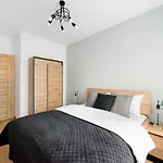 Apartman Wola Skwer Happy By Bookinghost Varsó