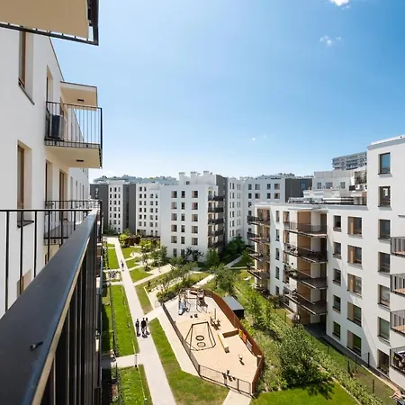 Wola Skwer Happy Apartment Warsaw